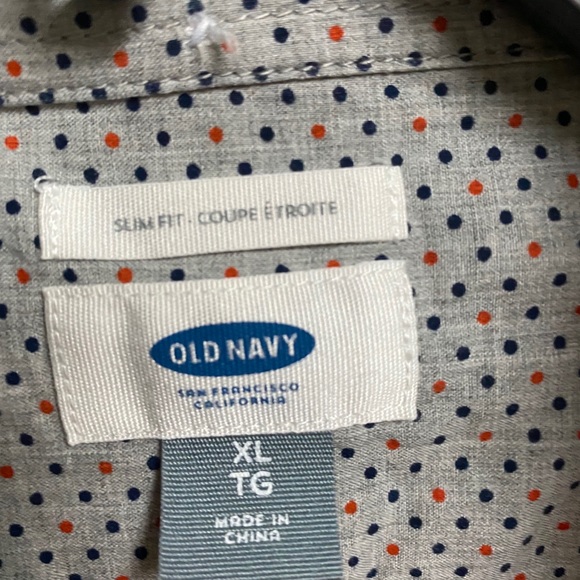 Old Navy Grey Dot Shirt - Picture 3 of 4
